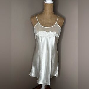 Vintage Cinema Etoile White Satin Lace Slip Dress Lingerie Size Large